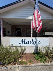 948 CESERY Boulevard, Jacksonville, FL 32211