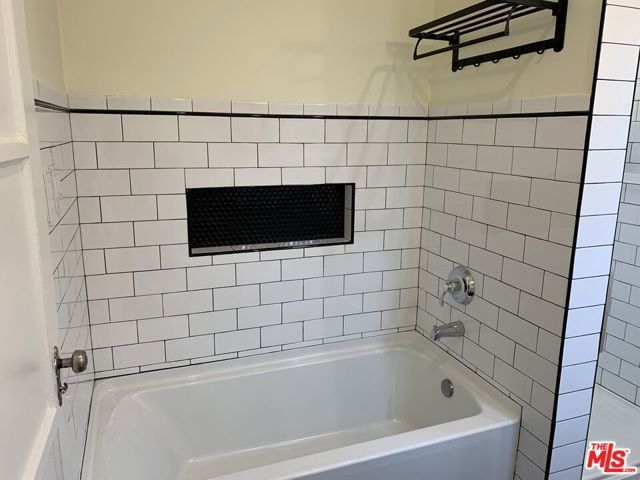 1302 S Orange Drive, Los Angeles, CA 90019