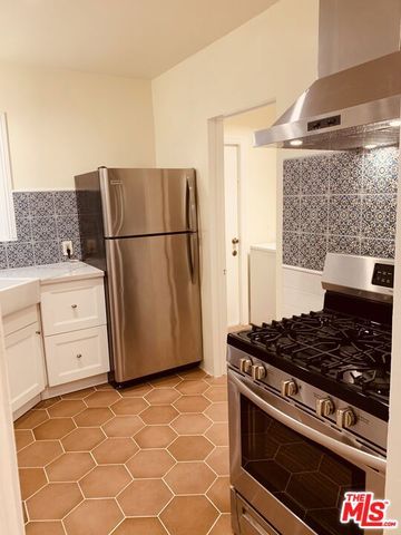 1302 S Orange Drive, Los Angeles, CA 90019