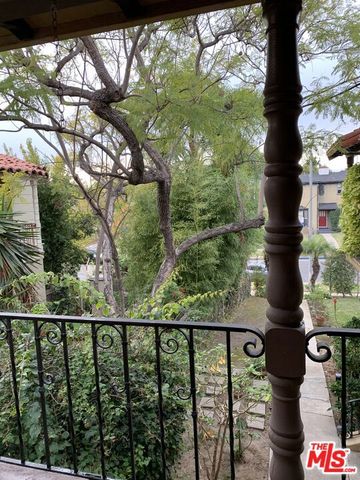 1302 S Orange Drive, Los Angeles, CA 90019
