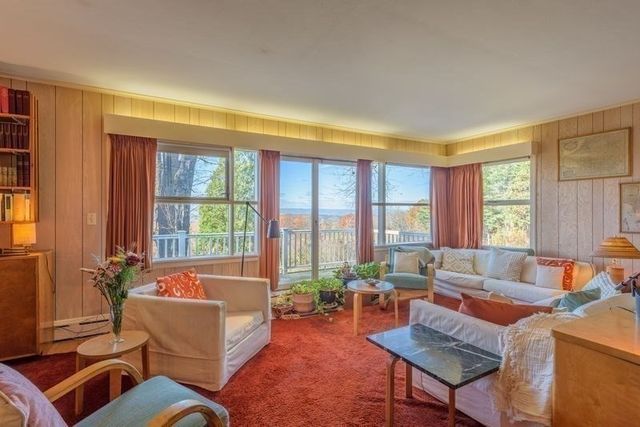 41 Arnold Rd, Pelham, MA 01002