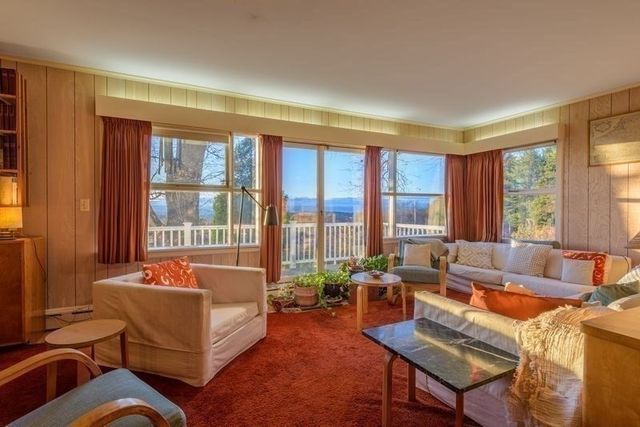 41 Arnold Rd, Pelham, MA 01002