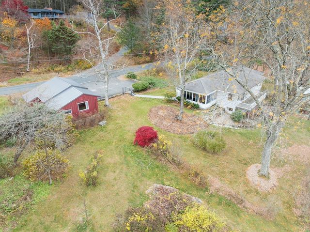 41 Arnold Rd, Pelham, MA 01002