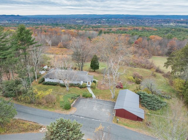 41 Arnold Rd, Pelham, MA 01002