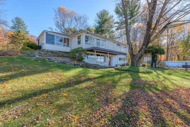 41 Arnold Rd, Pelham, MA 01002