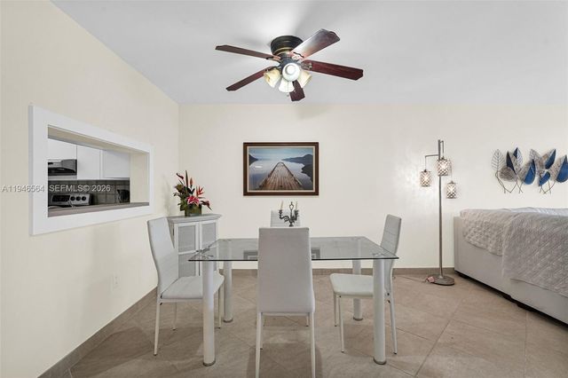 10825 SW 112th Ave 216, Miami, FL 33176