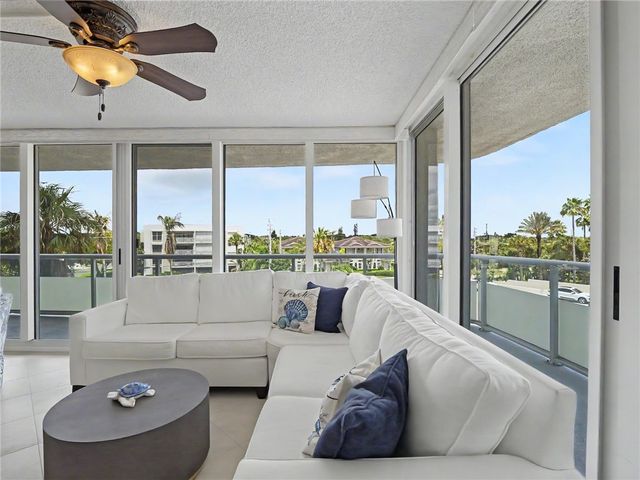 3554 Ocean Drive 302S, Vero Beach, FL 32963