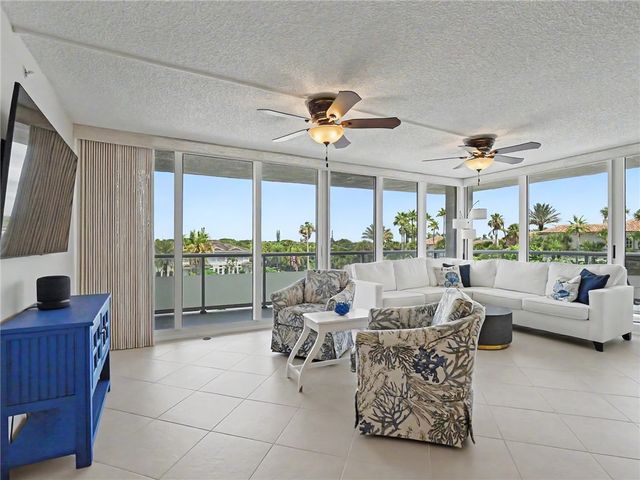 3554 Ocean Drive 302S, Vero Beach, FL 32963
