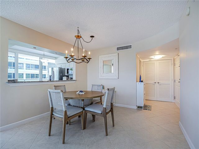 3554 Ocean Drive 302S, Vero Beach, FL 32963