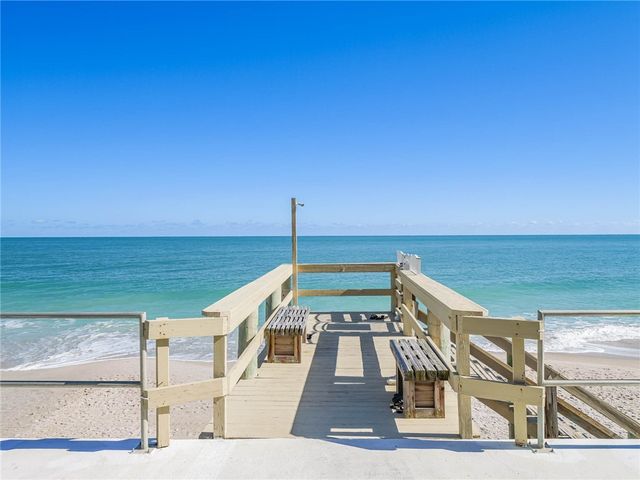 3554 Ocean Drive 302S, Vero Beach, FL 32963