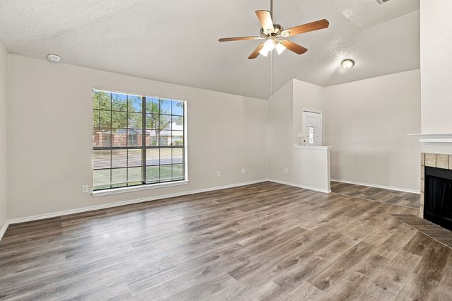 4017 Knights Bridge Drive, Rowlett, TX 75088