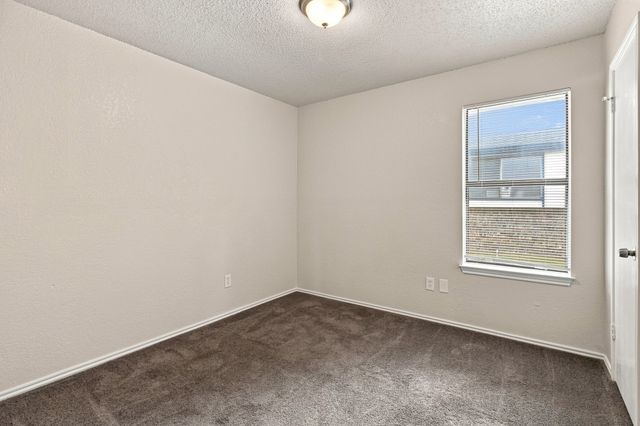4017 Knights Bridge Drive, Rowlett, TX 75088