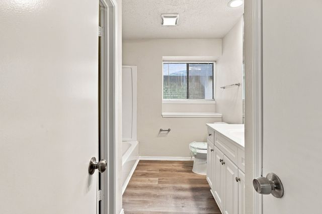 4017 Knights Bridge Drive, Rowlett, TX 75088
