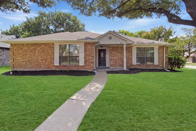4017 Knights Bridge Drive, Rowlett, TX 75088