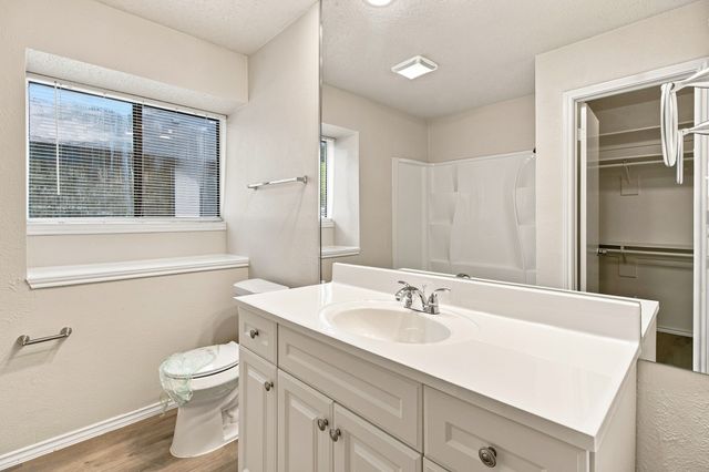 4017 Knights Bridge Drive, Rowlett, TX 75088