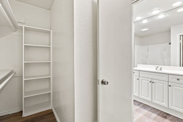4017 Knights Bridge Drive, Rowlett, TX 75088