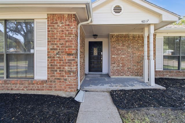 4017 Knights Bridge Drive, Rowlett, TX 75088