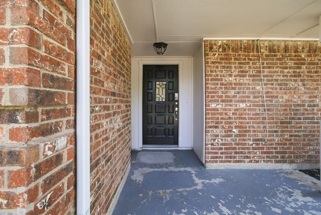 4017 Knights Bridge Drive, Rowlett, TX 75088