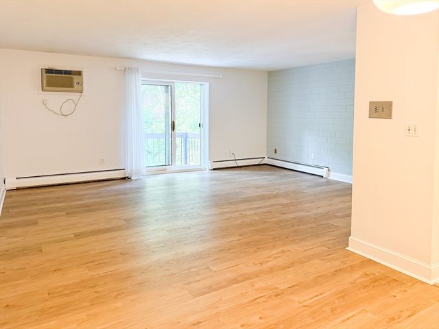 599 Old West Central St D11, Franklin, MA 02038