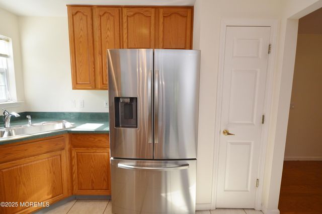 2976 Fieldcrest Lane, Toms River, NJ 08755