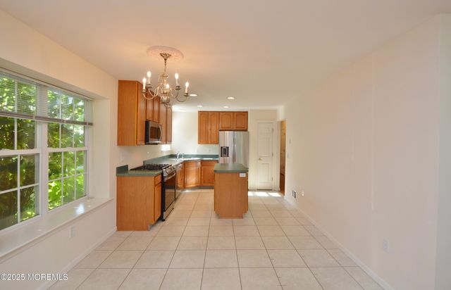 2976 Fieldcrest Lane, Toms River, NJ 08755