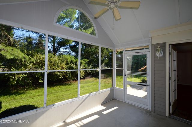 2976 Fieldcrest Lane, Toms River, NJ 08755