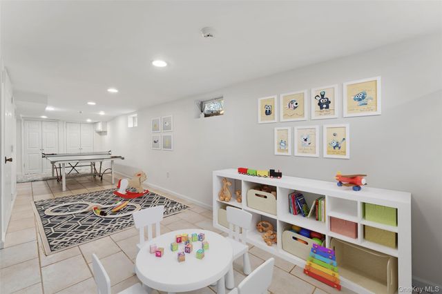 1 Elmdorf Drive, Scarsdale, NY 10583