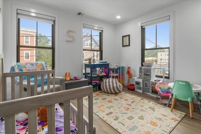 173 Magnolia St 5, Boston, MA 02125