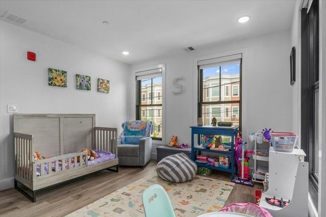 173 Magnolia St 5, Boston, MA 02125