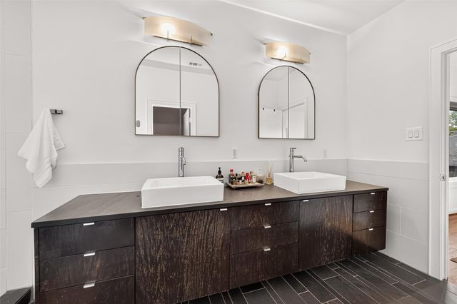 2717 Morrison Street B, Houston, TX 77009