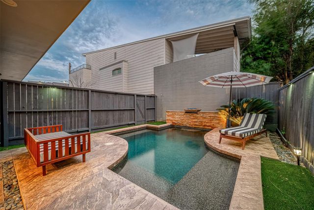 2717 Morrison Street B, Houston, TX 77009