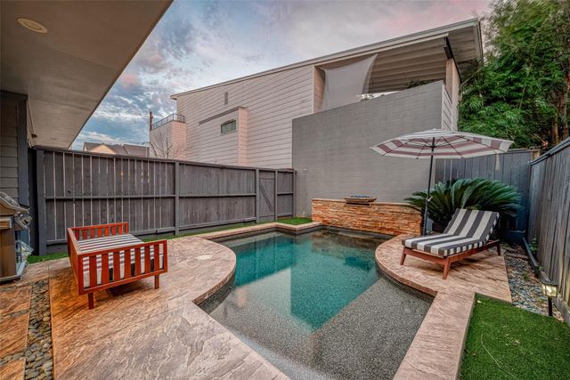 2717 Morrison Street B, Houston, TX 77009