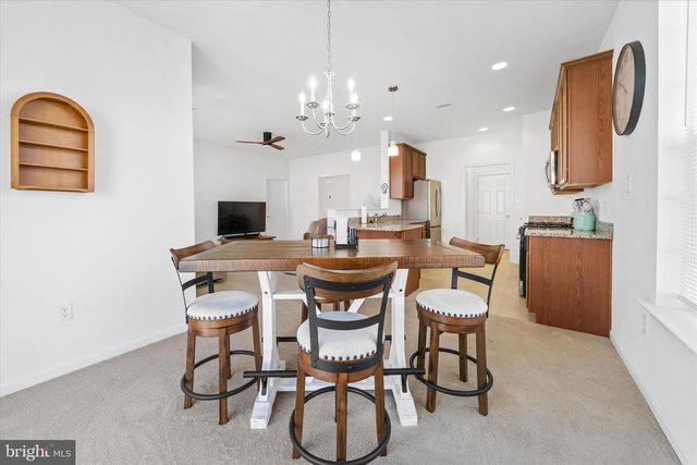 125 E CLARENDON DR, Smyrna, DE 19977