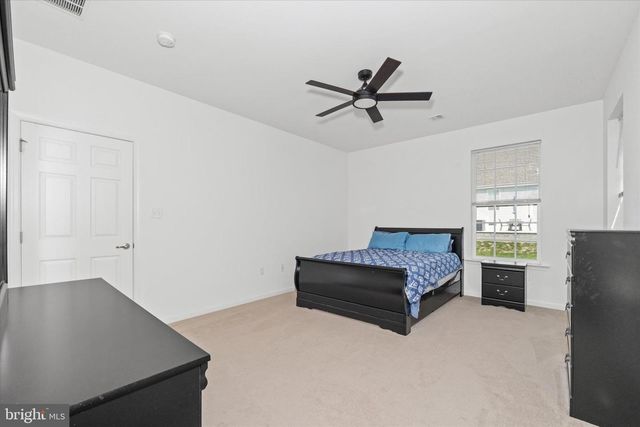 125 E CLARENDON DR, Smyrna, DE 19977