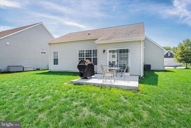 125 E CLARENDON DR, Smyrna, DE 19977