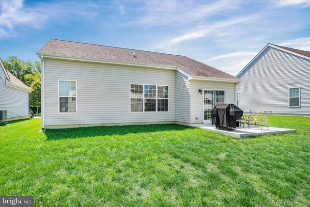 125 E CLARENDON DR, Smyrna, DE 19977