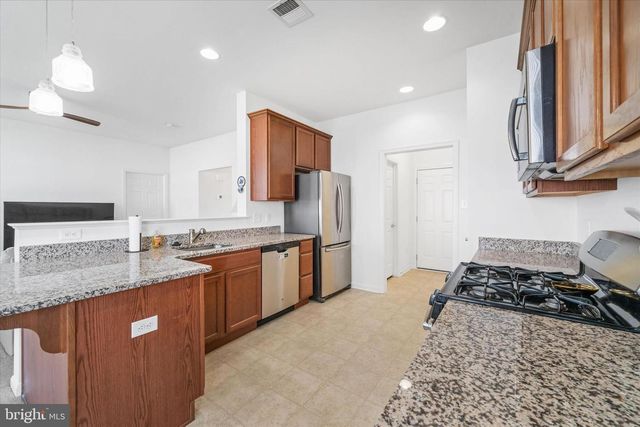 125 E CLARENDON DR, Smyrna, DE 19977