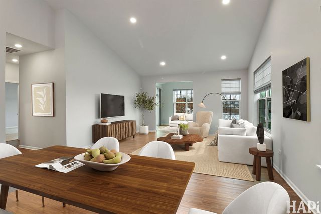 1058 Honey Locust Drive, Crystal Lake, IL 60012