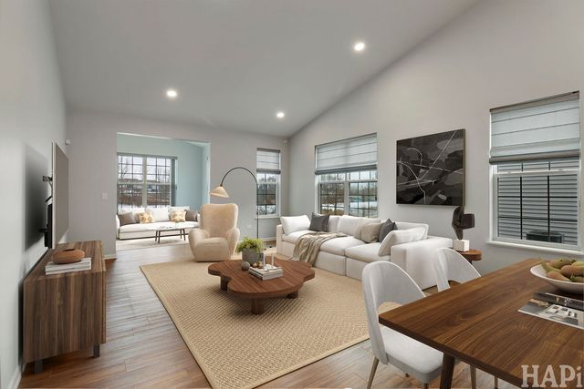 1058 Honey Locust Drive, Crystal Lake, IL 60012