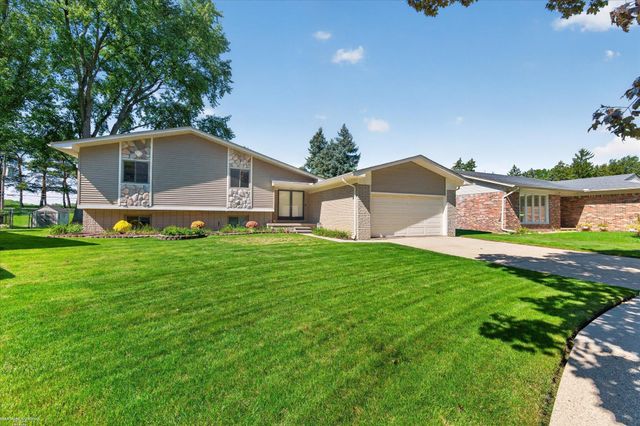 32843 Surow Drive, Warren, MI 48093