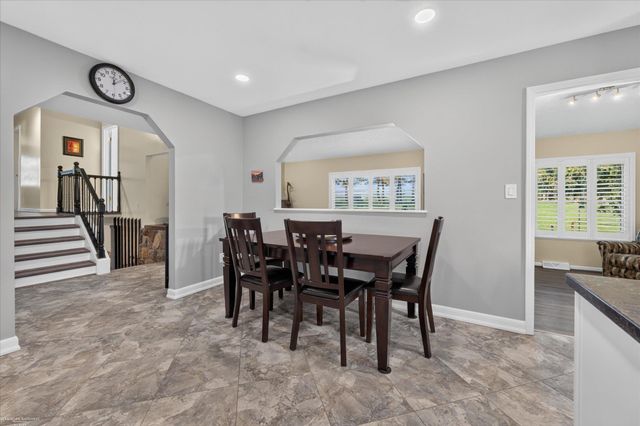 32843 Surow Drive, Warren, MI 48093
