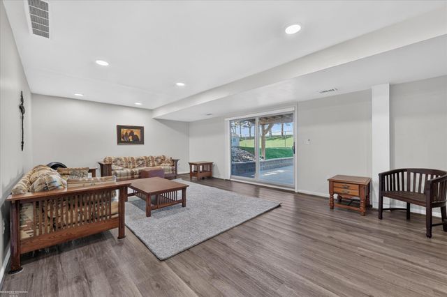 32843 Surow Drive, Warren, MI 48093
