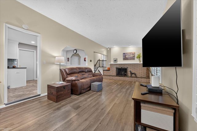 32843 Surow Drive, Warren, MI 48093