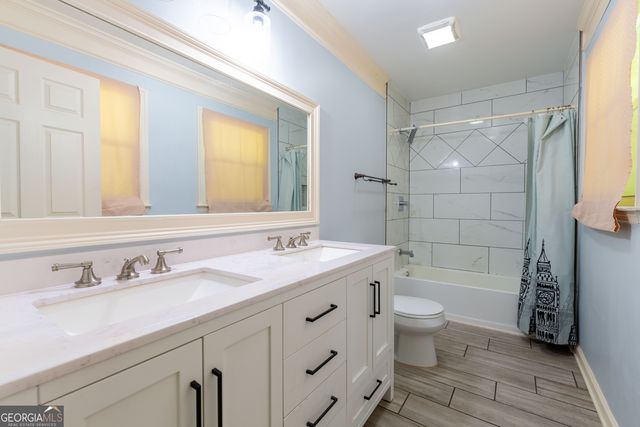 1976 Emerald Drive, Jonesboro, GA 30236