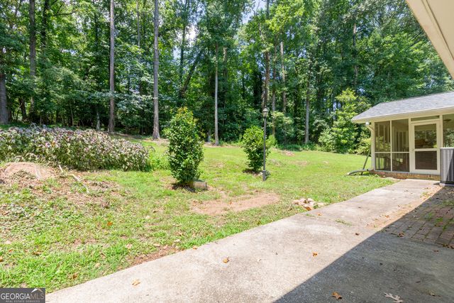 1976 Emerald Drive, Jonesboro, GA 30236