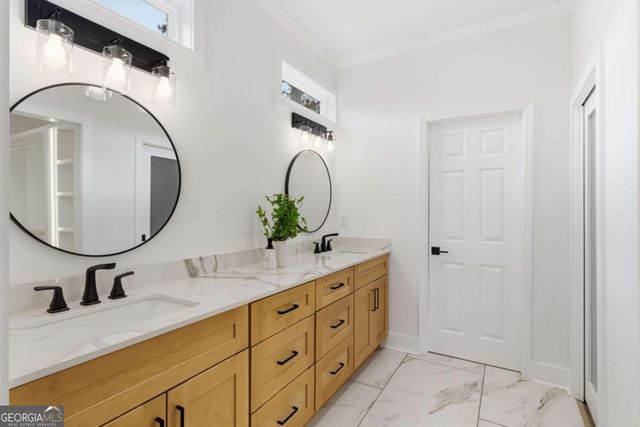 5620 Truman Mountain Road, Gainesville, GA 30506