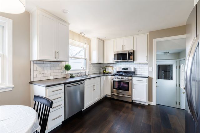 472 Barry Road, Irondequoit, NY 14617