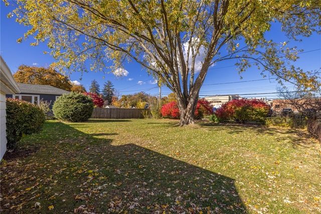 472 Barry Road, Irondequoit, NY 14617