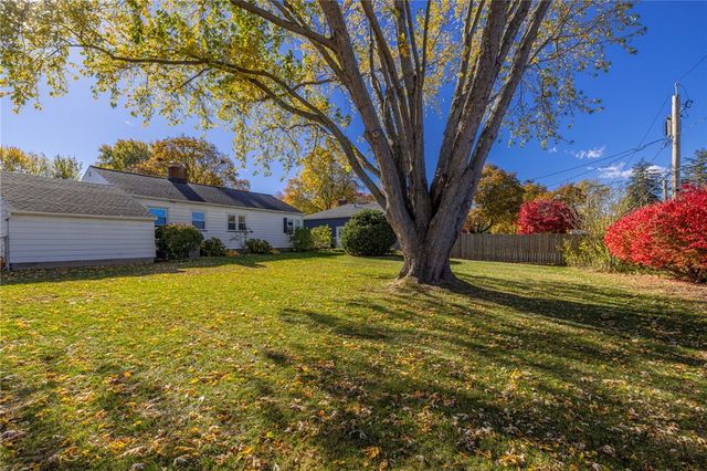 472 Barry Road, Irondequoit, NY 14617