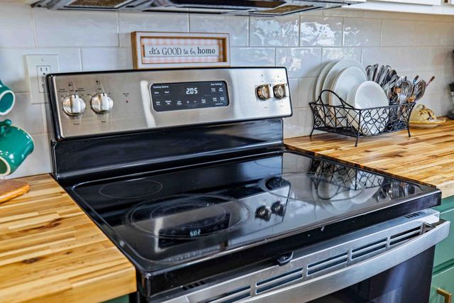 3120 Orange Ave, Riverbank, CA 95367